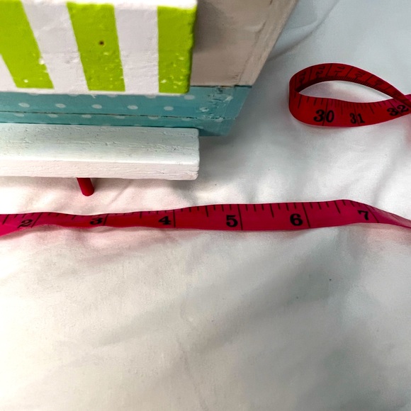 Summer Home Decor .  Cute Wooden Camper Decor.  Hanging Chain. Birdhouse. - Picture 5 of 8